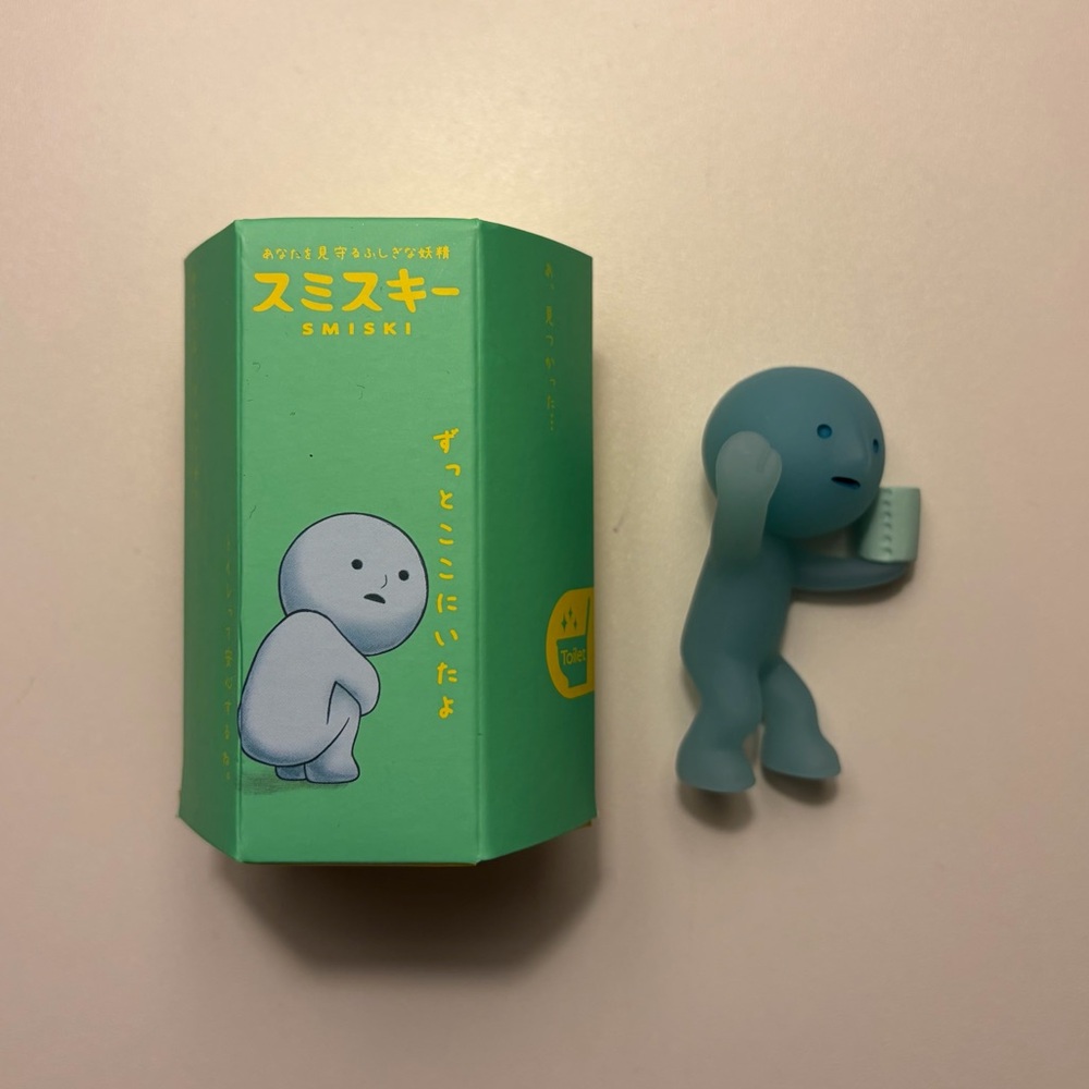 Smiski Toilet Series - Helping Out